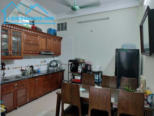 Cần Bán Gấp Nhà Dân Xây, Cổ Linh, Long Biên 43m2, 5T giá 8,1 tỷ (cam kết chuẩn) - 3