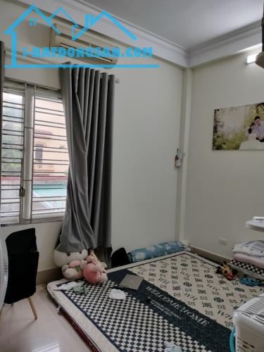 Cần Bán Gấp Nhà Dân Xây, Cổ Linh, Long Biên 43m2, 5T giá 8,1 tỷ (cam kết chuẩn) - 1
