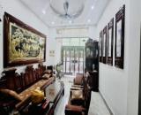 Nhà Đẹp dân xây 4 tầng phố Giang Biên, ô tô tránh, 62m, MT 3.9m, giá hơn 7 tỷ xíu