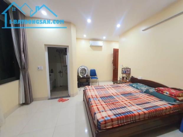 Bán nhà phố Kim Ngưu, Hai Bà Trưng 45m, 5 tầng. Giá: 9.3 tỷ