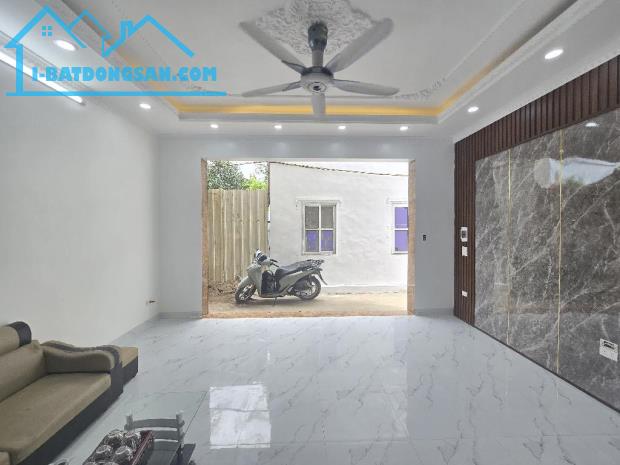 BÁN NHÀ NGŨ HIỆP THANH TRÌ 40M2 5TANG 4,1 tỏi 0815064878 - 2
