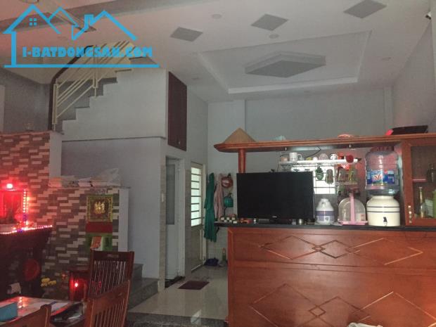 Bán nhà Bình Tân, đường Tỉnh lộ 10, 118m2 (8x15m), 1 lầu, hẻm 8m, nhỉnh 4,5 tỷ