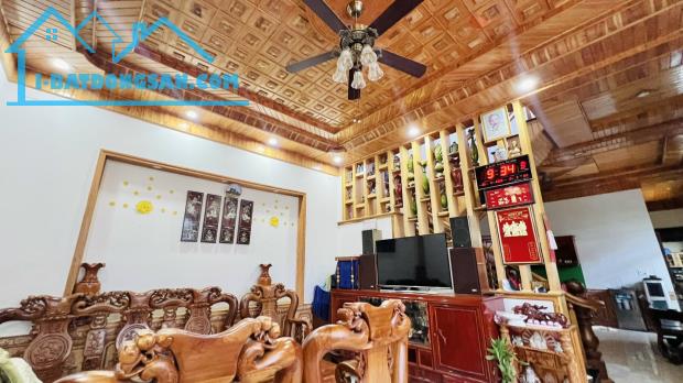 🏠 Bán Nhà 1 Lầu DT 160m2 Mặt Tiền Ngay Chợ P. Tân Hiệp Chỉ 8,8 Tỷ - 4