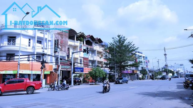 BÁN NHÀ 4 TẦNG MẶT TIỀN, CAO LỖ, P.4, QUẬN 8, 6X20, 120M2, 16.5 ty - 1