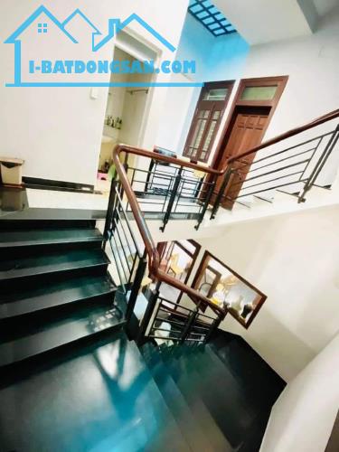 BÁN NHÀ 4 TẦNG MẶT TIỀN, CAO LỖ, P.4, QUẬN 8, 6X20, 120M2, 16.5 ty - 2