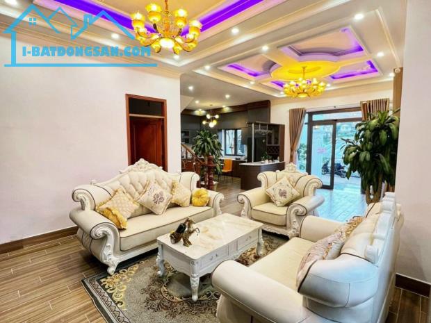 Chính Chủ Cần Bán Villa Nguyễn Hữu Cầu, Phường 12, Đà Lạt Giá Siêu Ưu Đãi. - 1