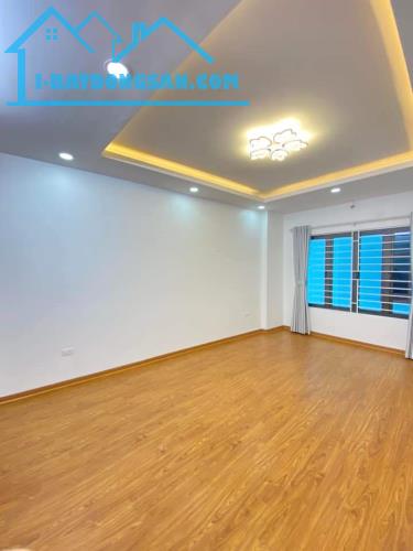 Bán Nhà Di Trạch 37m²*5Tầng, Lô góc, Ngõ thông, Ôtô ngủ trong nhà, tiện kinh doanh 4,xx tỷ - 4