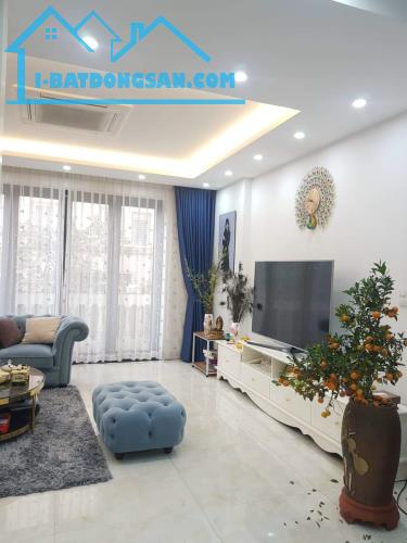BÁN GẤP NHÀ ĐẸP PHỐ NGỌC LÂM 59M x 7T, THANG MÁY, GARA, FULL ĐỒ, GẦN PHỐ. GIÁ 11.8 TỶ - 4