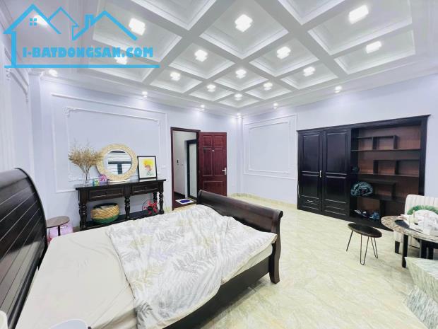 Bán nhà Ngọc Hà, Ba Đình, ngõ rộng, gần ô tô, vài bước ra mặt Phố. Giá 8 tỷ - 2