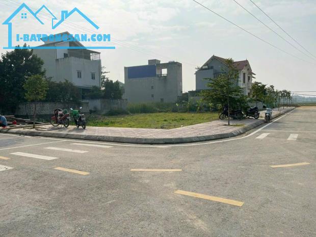 Chính chủ bán lỗ lô biệt thự 320m2. Tân Phong, Quảng Xương