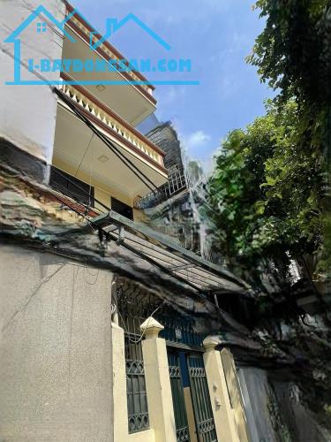 Cho thuê nhà ngõ Minh Khai- Hai Bà Trưng 3 tầng, Dt 60 m2 - 4pn3vs - Giá 15 Triệu (ctl)