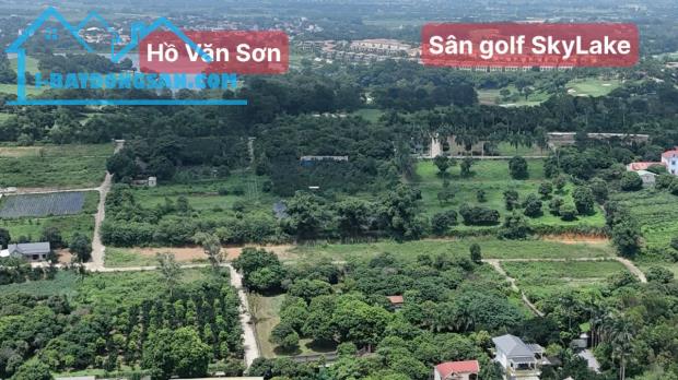 BÁN GẤP LÔ ĐẤT CÓ DT 2712m2 (400m2 ONT) LÔ GÓC 2 MẶT TIỀN CÁCH SÂN GOLF SKYLAKE 300m