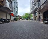 Bán đất tặng nhà 3 tầng Nguyễn Khang, 57m2, 15 tỉ