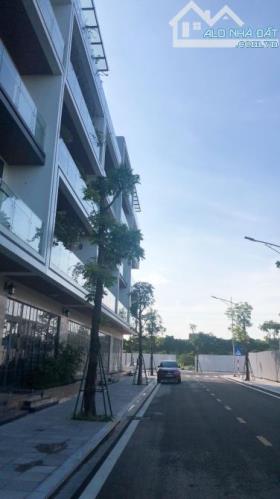 BÁN GẤP SHOPHOUSE - MATRIX ONE NAM TỪ LIÊM DT: 190M2 - 6 TẦNG - THANG MÁY