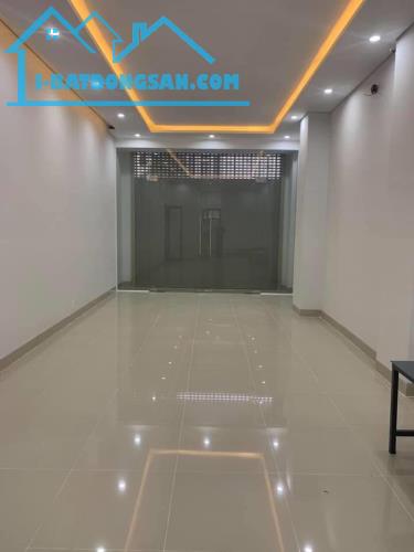 *Bán nhà 2 Tầng, đường Nguyễn Hữu Thọ, gần Lê Đại Hành, dt 120m2 (5x24), giá 12,4 Tỷ