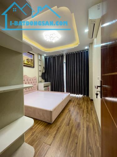 ĐẸP RẺ nhà Dịch Vọng 40 m2, oto 7 chỗ đỗ cửa, GIÁ NGON chỉ nhỉnh 7 tỷ - 4