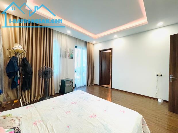 Bán nhà Bán đảo linh đàm _ ô tô tránh _ 80m2 _ MT4.5m _ 12.8tỷ - 2