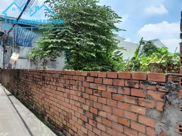 Diện tích 200 m2, 24m x 8m cách mặt tiền Nguyễn Ảnh Thủ 100m giá 3.9 tỷ. - 1