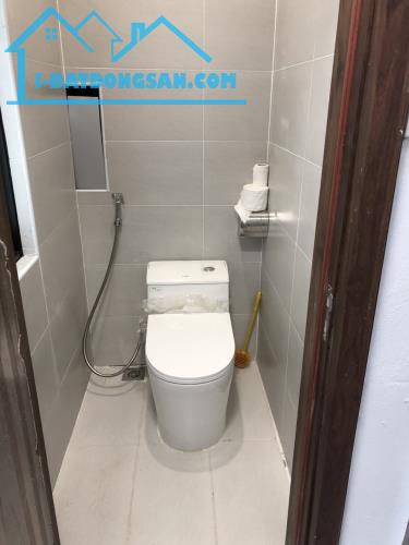 Cho thuê nhà phù hợp làm siêu thị,văn phòng,để ở ngõ 154/39 ngọc lâm ,long biên Cho thuê nhà phù hợp làm siêu thị,văn phòng,để ở ngõ 154/39 ngọc lâm ,long biên