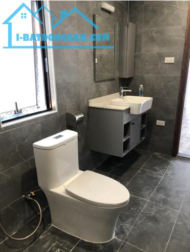 Cho thuê nhà phù hợp làm siêu thị,văn phòng,để ở ngõ 154/39 ngọc lâm ,long biên Cho thuê nhà phù hợp làm siêu thị,văn phòng,để ở ngõ 154/39 ngọc lâm ,long biên