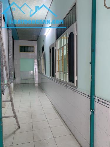 080💥 Nhà Chỉ : 6tr/ tháng. ✓✓ Nhà 120m2

Cho thuê nhà nguyên căn. Hẻm sau lưng KDC Đại - 1