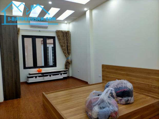 (HIẾM) BÁN NHÀ ĐẸP PHỐ NHÂN HOÀ-THANH XUÂN, DT 61.6M2, GIÁ TRÊN 11 TỶ, GẦN UBND PHƯỜNG