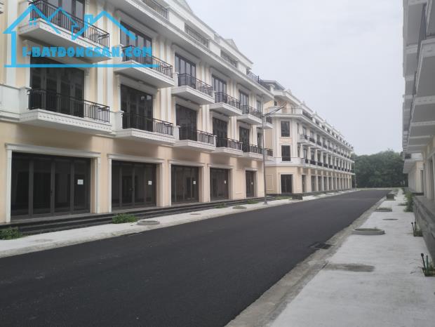 2 tỷ SỞ HỮU ngay nhà 4 tầng - sàn 238m2- CHÂN ĐẾ CHUNG CƯ. Lvcc - 1