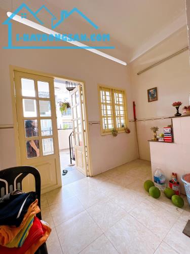 BÁN NHÀ CHÍNH CHỦ 65M2 XÓM CHIẾU QUẬN 4 - NHỈNH 8 TỶ TL. - 2