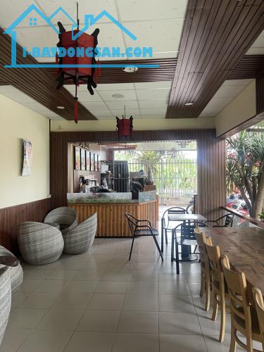 Bán đất mặt tiền và quán Cafe Bình Chánh, đường Đinh Văn Ứớc, 1000m2, nhỉnh 16 tỷ