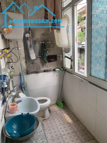 Siêu hiếm, Mặt phố Hàng Đường, sử dụng 60m x 3tầng. 3 ngủ Homestay 30 triệu. Giá 3,5 tỷ - 2