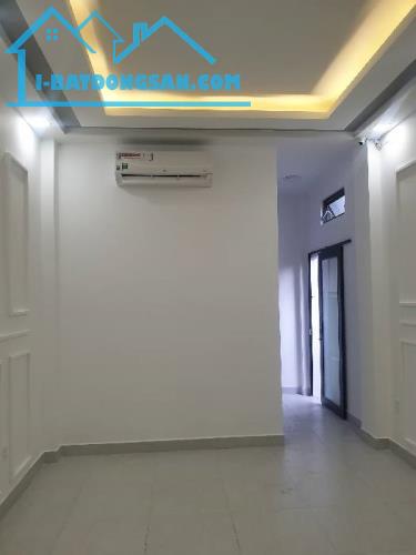 Mặt tiền Lê Thị Chợ, Phú Thuận Q7, 2 căn nhà 4 tầng 136m2 khu vực kinh doanh vip,17.2 tỷ - 3