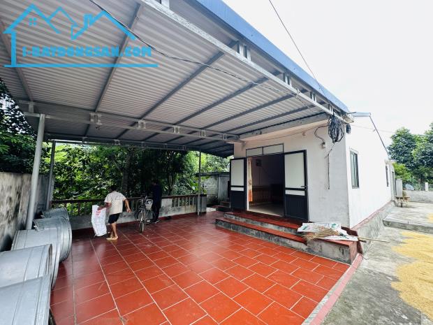 CHÍNH CHỦ GỬI BÁN LÔ ĐẤT VIEW CÁNH ĐỒNG SẴN NHÀ CẤP 4 CÓ DIỆN TÍCH 1240m2 GIÁ RẺ - 4