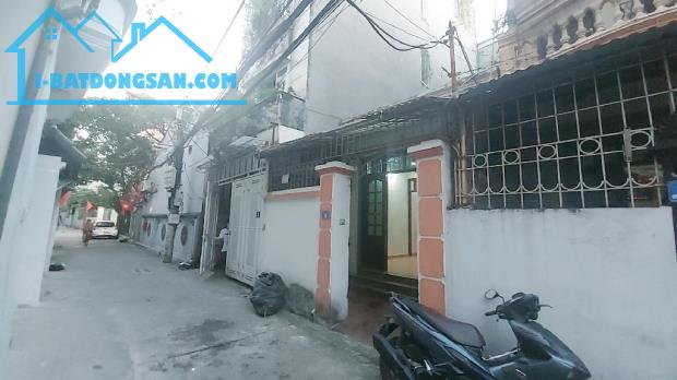 Chính chủ bán đất Nguyễn Văn Cừ, Long Biên diện tích 68 mét, ô tô tránh, Kinh doanh, 9 tỷ - 2