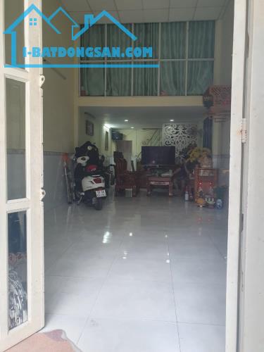 BÁN NHÀ TRƯỜNG CHINH, QUẬN 12, HẺM XE TẢI, THÔNG, 64M2 CHỈ NHỈNH 4 TỶ - 3