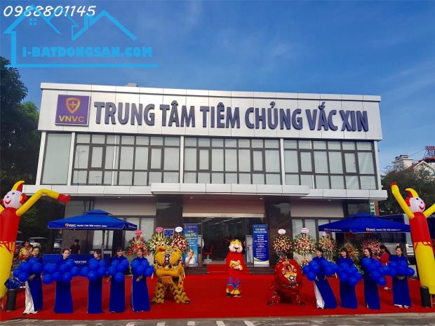 Hiếm có Cho thuê Nhà mặt tiền 15m diện tích 300m2 Giá sốc Trung tâm Thành phố Phúc Yên, VP - 4