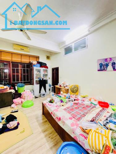 (HIẾM) BÁN NHÀ ĐẸP NGUYỄN TRÃI-THANH XUÂN, DT 62.5M2, MT 6.2, GIÁ 10.5 TỶ, GẦN ROYAL CITY