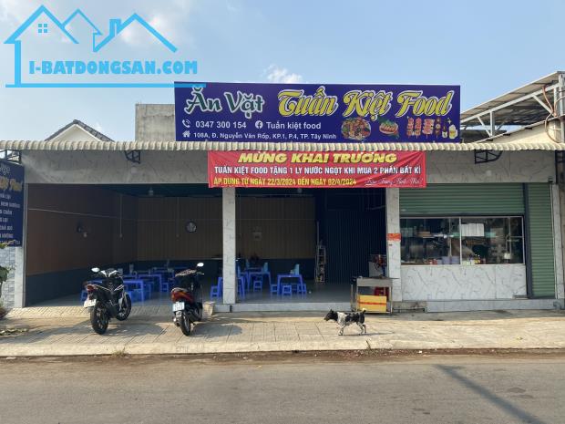 Sang nhượng lại quán tại đường Nguyễn Văn Rốp , kp 1 , Phường 4 , TP. Tây Ninh