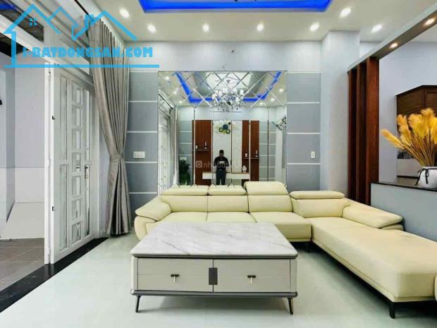 Nhà 70m2, Gò Dầu, Tân Qúy, Tân Phú, gần trường Tiểu Học Tân Hương, giá 2 tỷ 650 - 1