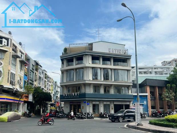 *Bán Nhà 4.5 tầng, Góc 2 mặt tiền, đường Trần Bình Trọng, Q.Hải Châu, giá chỉ 9,5 Tỷ TL