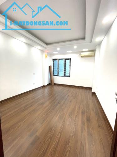 Bán nhà riêng chính chủ 35m2 tại Kim Giang, Thanh Liệt, 6 tầng, giá hơn 5 tỷ, ô tô 10 - 2