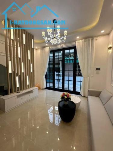 BÁN NHÀ MỚI 100% . NỞ HẬU ĐẸP. NGAY TRUNG TÂM THÀNH PHỐ ĐÀ NẴNG - 1
