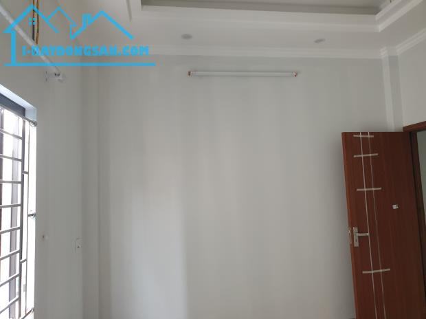 BÁN NHÀ 2.5 TỶ 3 TẦNG 73M2 Ô TÔ ĐỂ TRONG SÂN KHU LỘC VƯỢNG - 1