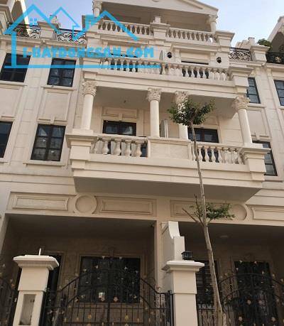 Cần cho thuê nhà số 40, đường số 6, Khu dân cư Cityland, hầm, 3 lầu, ST, 40 triệu/tháng