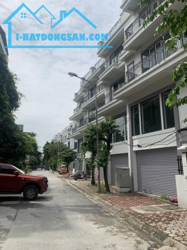 Cần tiền gia chủ nhờ bán nhanh căn shophouse Metropolitan tại trung tâm thị trấn Trâu Quỳ, - 4