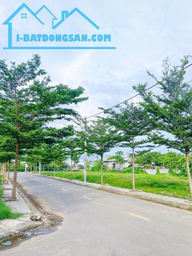 Đất thổ cư gần sân bay Long Thành. Đường rộng thông ra QL51, DT769. Giá 600 triệu/100m2.. - 2