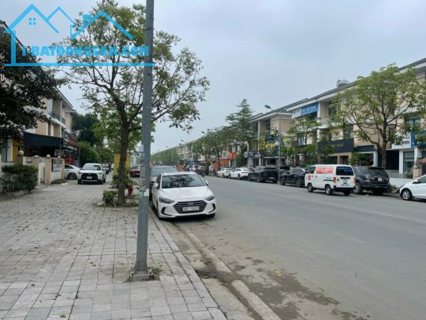 Cho thuê mặt đường An Phú Shopvilla mặt đường lớn kinh doanh, 210m2 4 tầng, giá cả hấp dẫn - 2