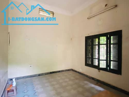 Bán Nhà Tây Hồ - Biệt Thự 3 Tầng Lô Góc 235m² Tại Xuân La Giá 75 Tỷ