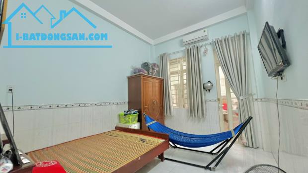 🏠 Bán Nhà 2 Lầu Gần Ngã Tư Tân Phong 180m2 SHR Hoàn Công Chỉ 8,5 Tỷ - 4