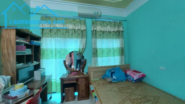 Bán gấp nhà Cam Lộ, Hùng Vương, Hồng Bàng, HP. 2,5 tỷ, 50m2, 3 tầng, ô tô đỗ cửa. - 2