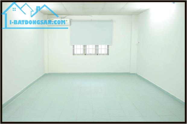 Top nhà vị trí đẹp 4 x 25m 1 trệt 4 lầu Trương Định trung tâm Q3 TP.HCM - 2